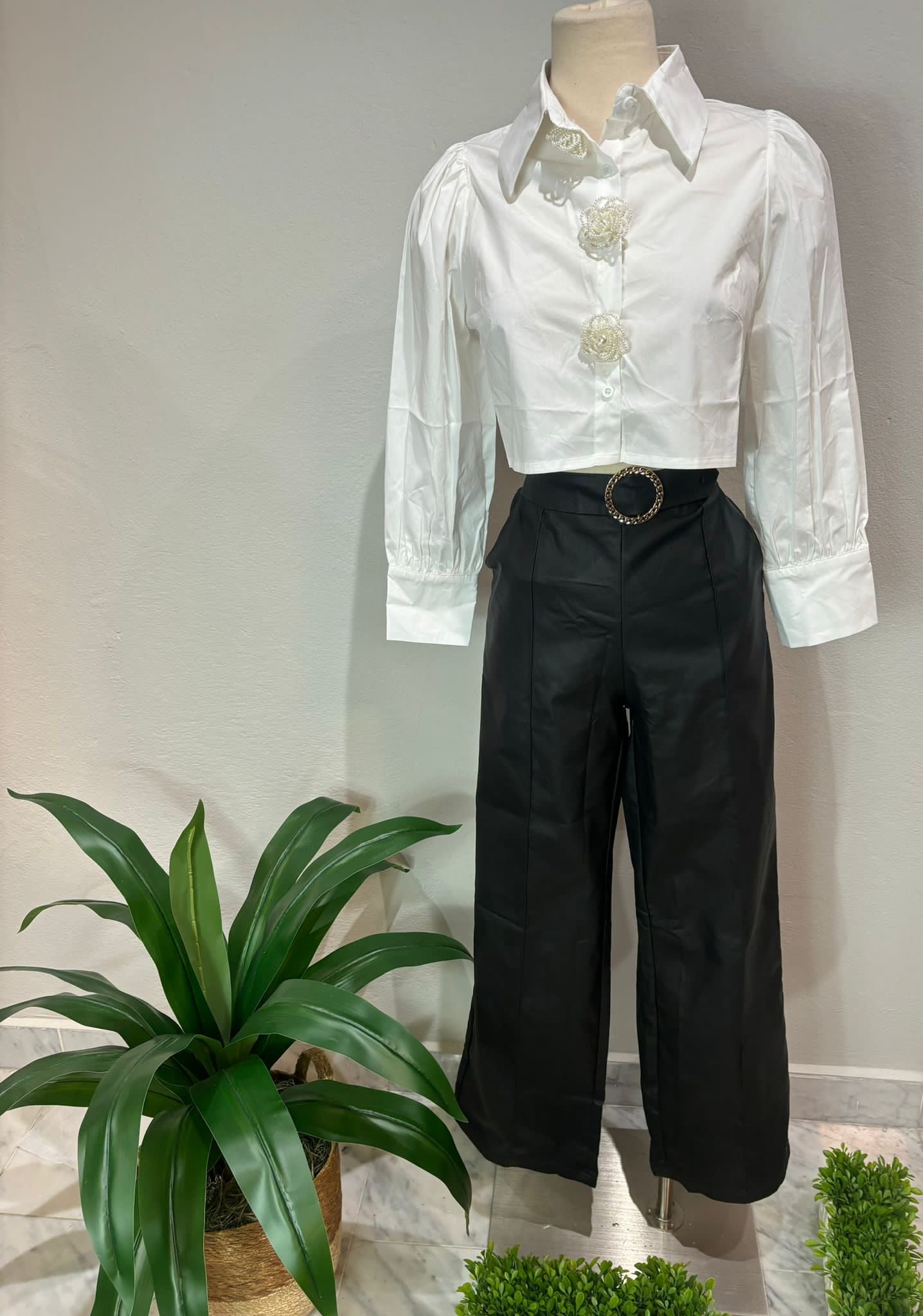 White Flower Buttons Top