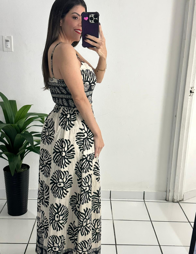 Off white & black skirt set