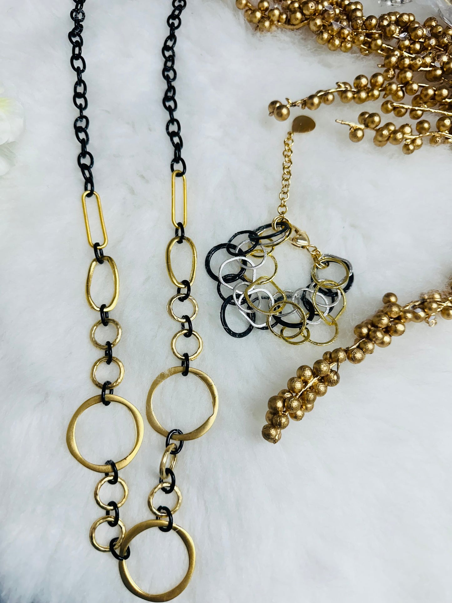 Triple layer loops bracelet