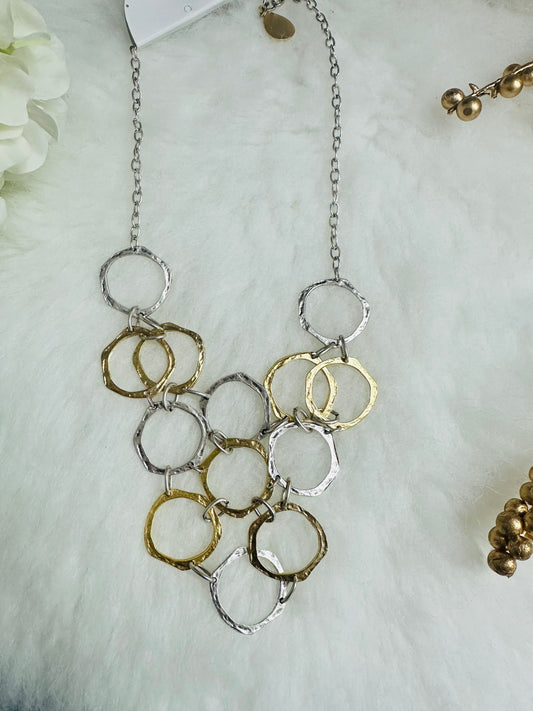 Double loops necklace