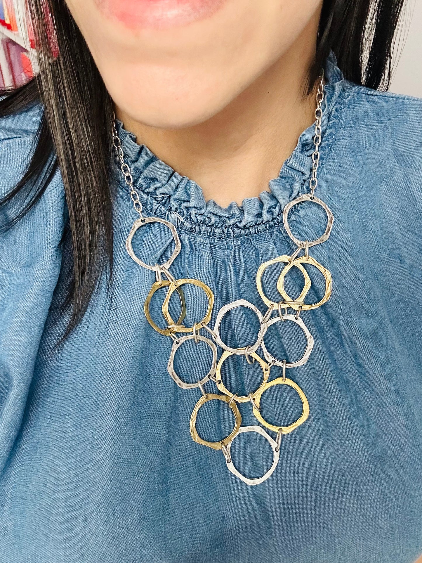 Double loops necklace