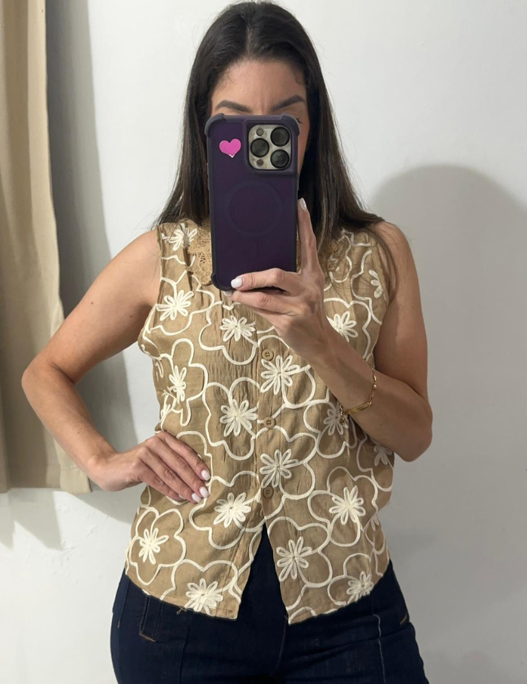 Beige flowers top