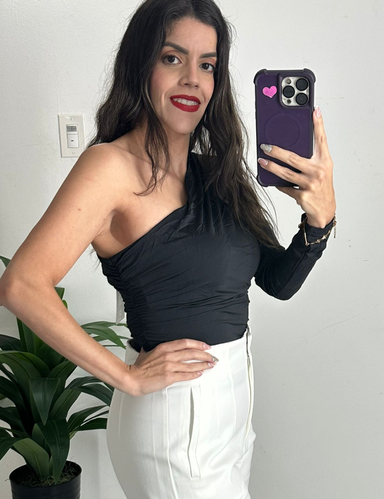 One shoulder long sleeve top- Black