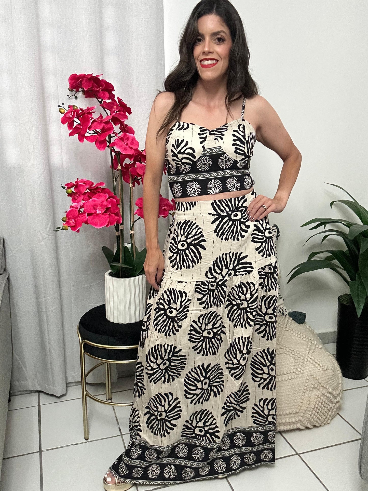 Off white & black skirt set