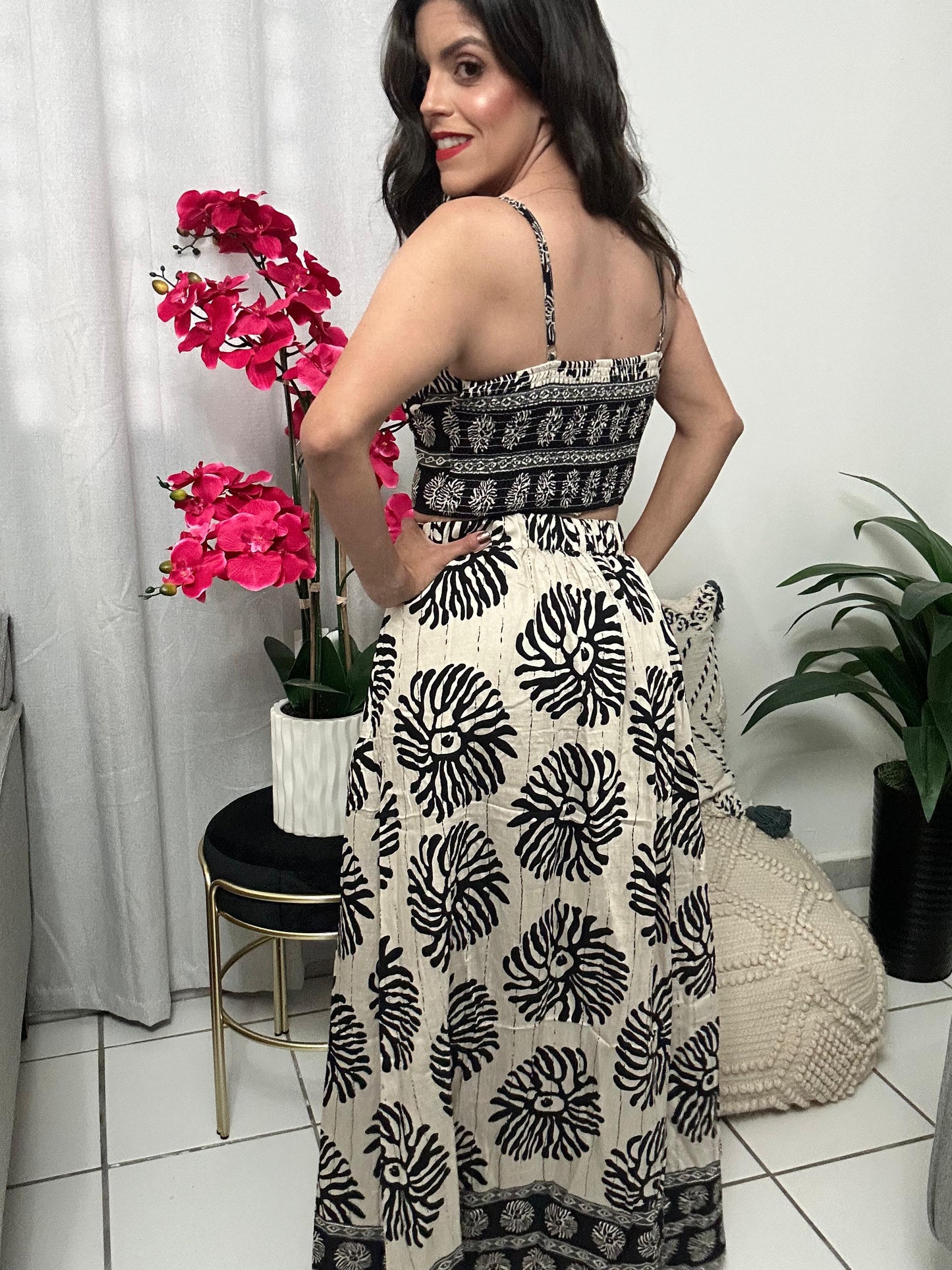 Off white & black skirt set