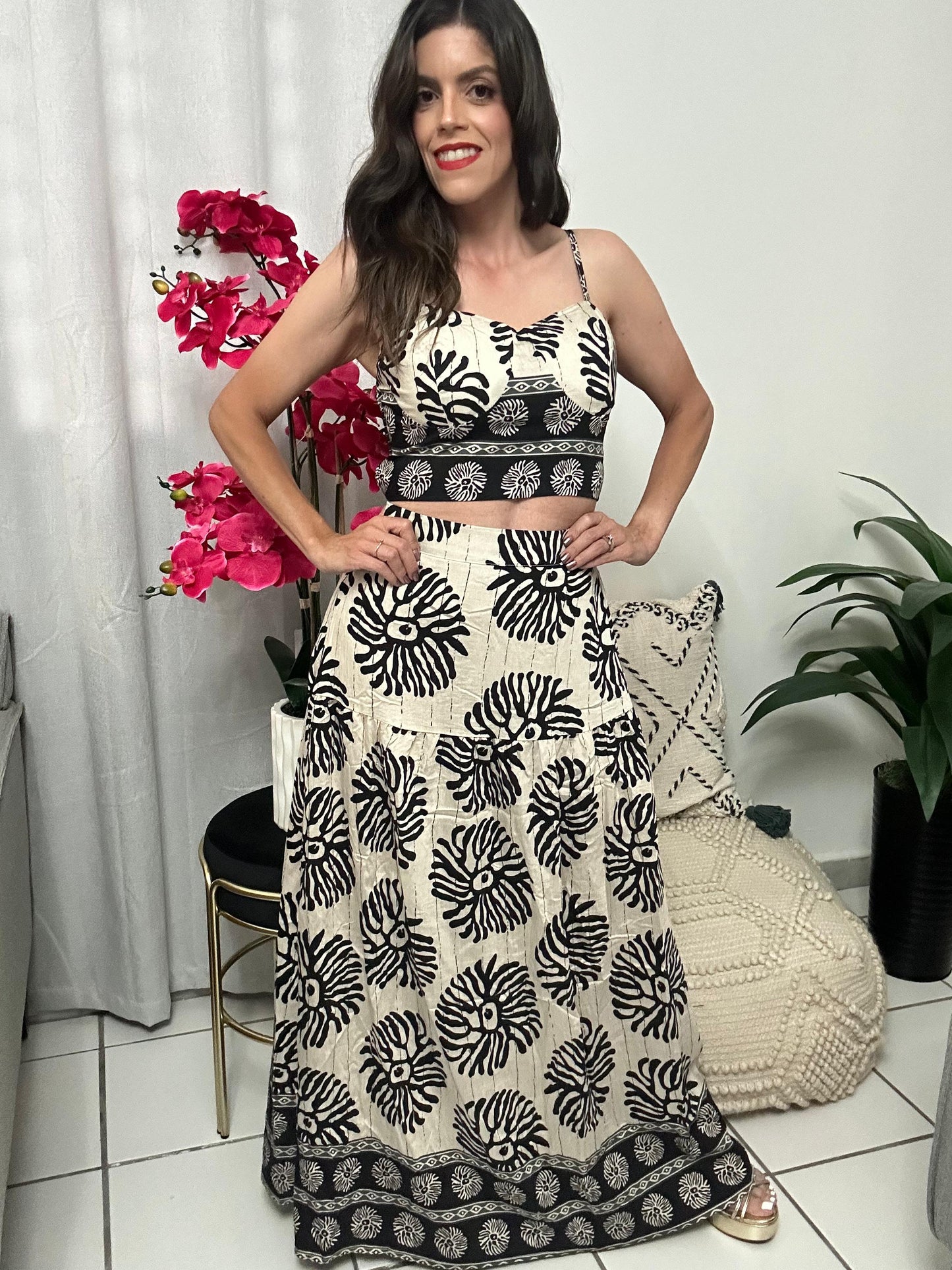 Off white & black skirt set